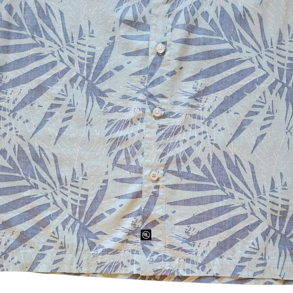 Salt Life Green and Blue Leaf Print Shirt